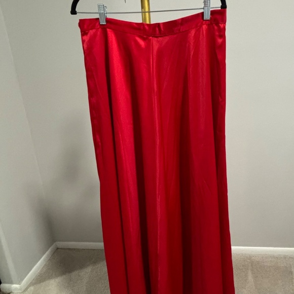 Satin skirt - Picture 3 of 4